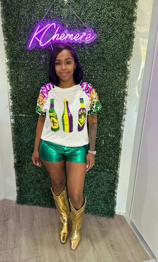 SEQUIN MARDI GRAS BOTTLES SPANGLED SLEEVE TOP (Off- White)